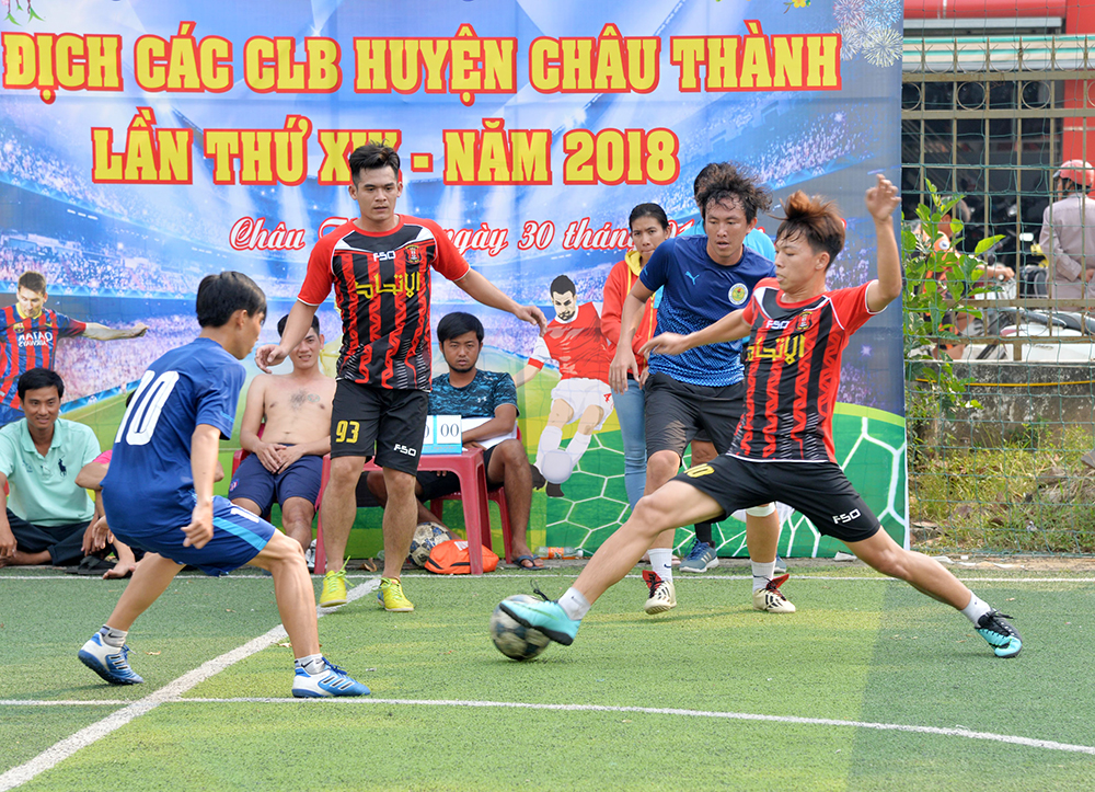 Bóng đá là môn TT được các địa phương, ban, ngành tổ chức thi đấu nhiều nhất trong dịp Tết