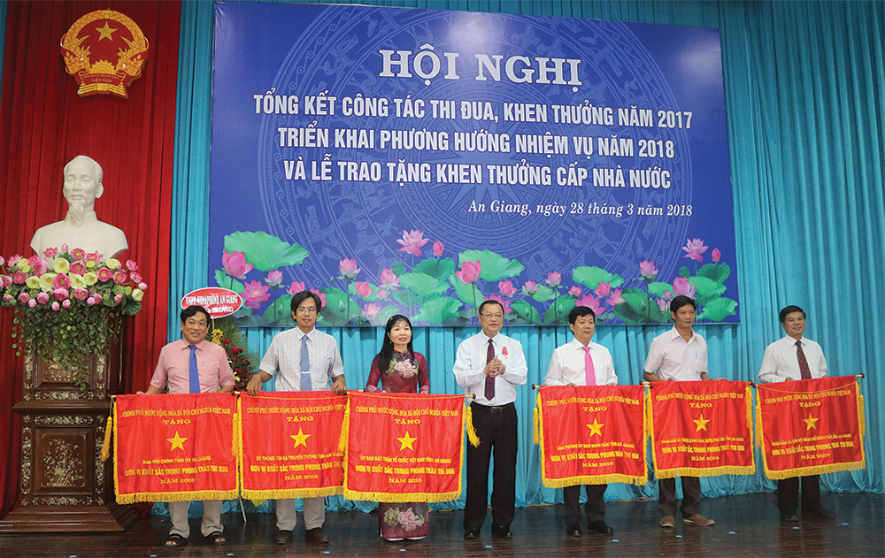 Châu Đốc phấn đấu trở thành đô thị du lịch văn minh