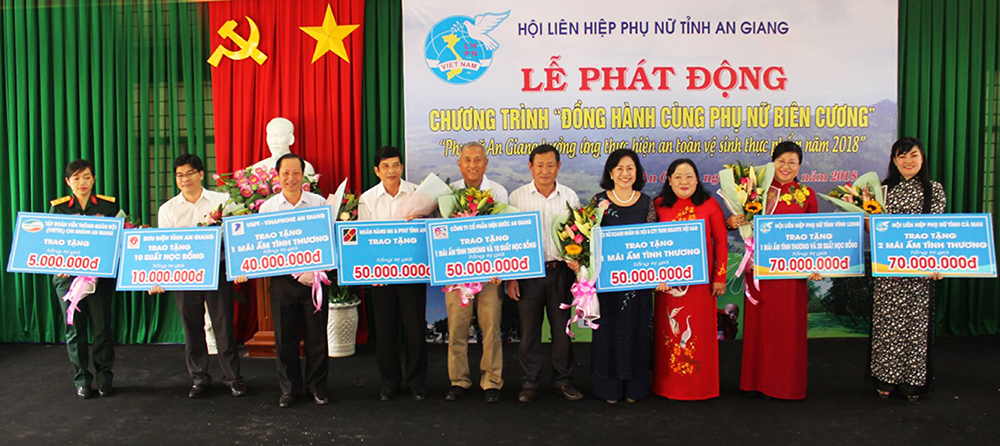 Chung tay xây dựng đường biên giới Việt Nam - Campuchia hòa bình, hữu nghị