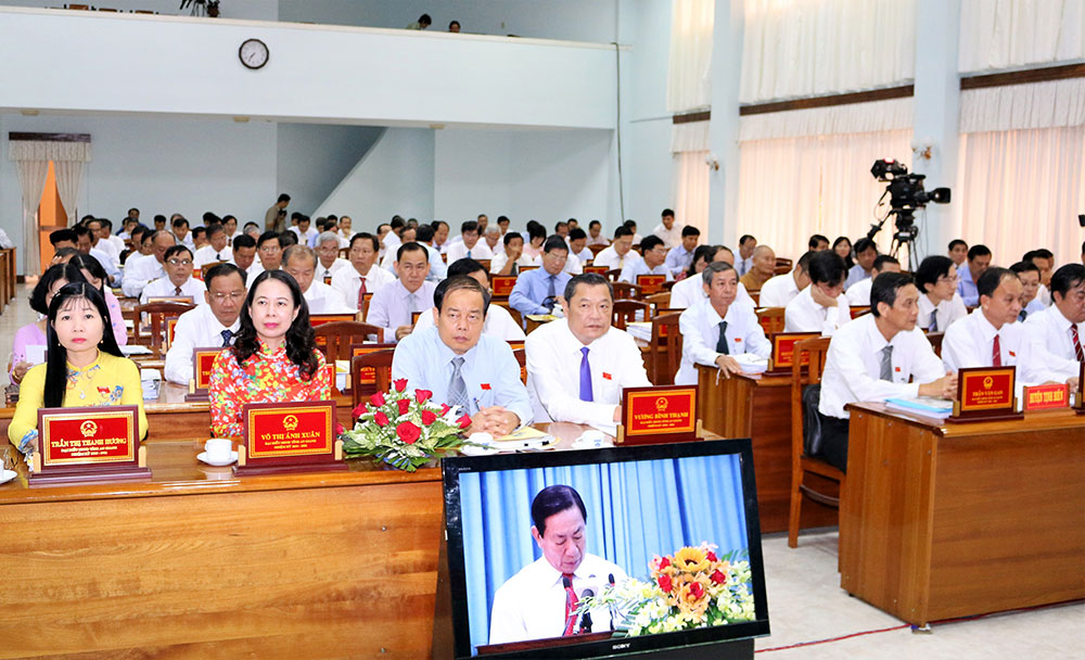 Quang cảnh kỳ họp thứ 7 HĐND tỉnh khóa IX, nhiệm kỳ 2016-2021