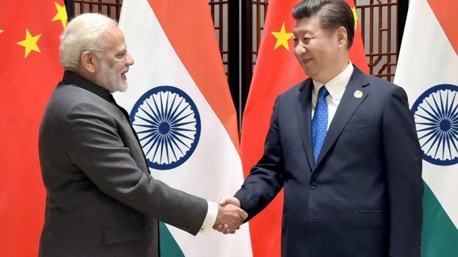 Thủ tướng Ấn Độ Narendra Modi (trái) và Chủ tịch nước Trung Quốc Tập Cận Bình. (Nguồn: Hindustan Times)