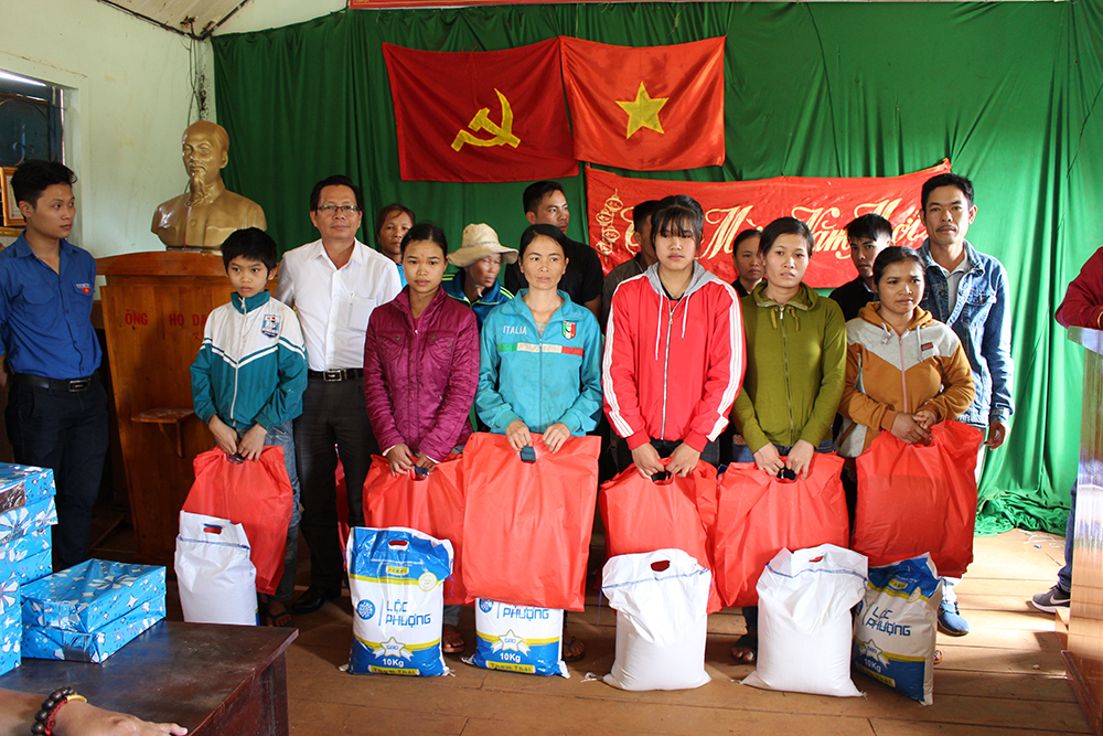 Chi đoàn Sở Tư pháp tổ chức du khảo về nguồn tại tỉnh Đắk Lắk