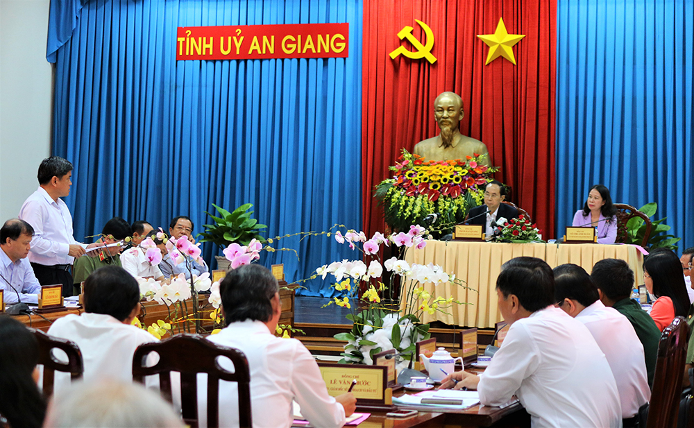 Chủ tịch nước Trần Đại Quang đến thăm và làm việc tại An Giang