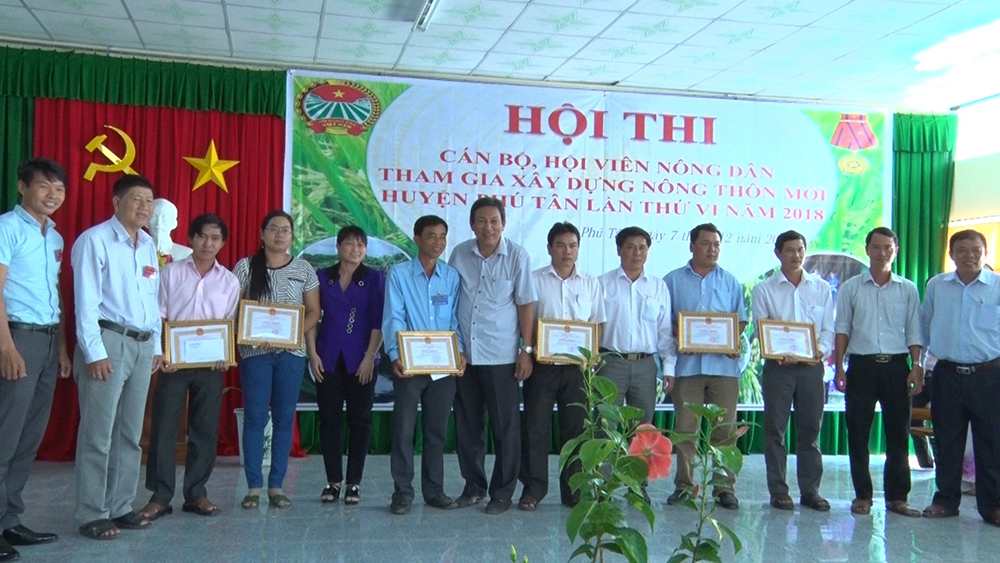 Phú Tân tổ chức Hội thi “Cán bộ - hội viên nông dân tham gia xây dựng nông thôn mới”