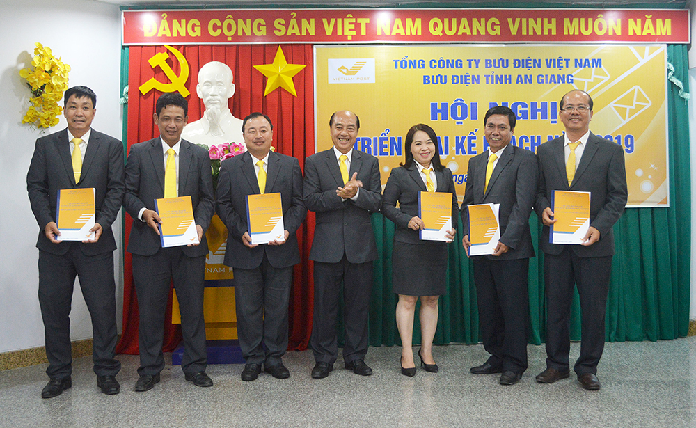 Giao kế hoạch thực hiện năm 2019 cho các đơn vị