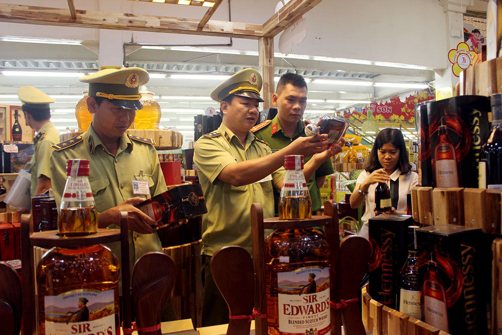 Kiểm tra thị trường Tết 2019 tại TP. Châu Đốc