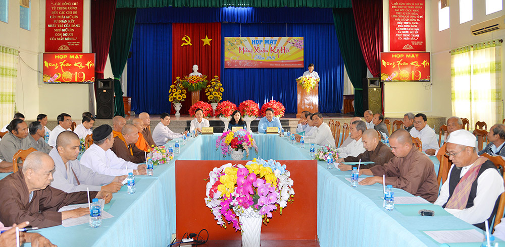 Châu Thành họp mặt chức sắc, chức việc mừng xuân Kỷ Hợi 2019