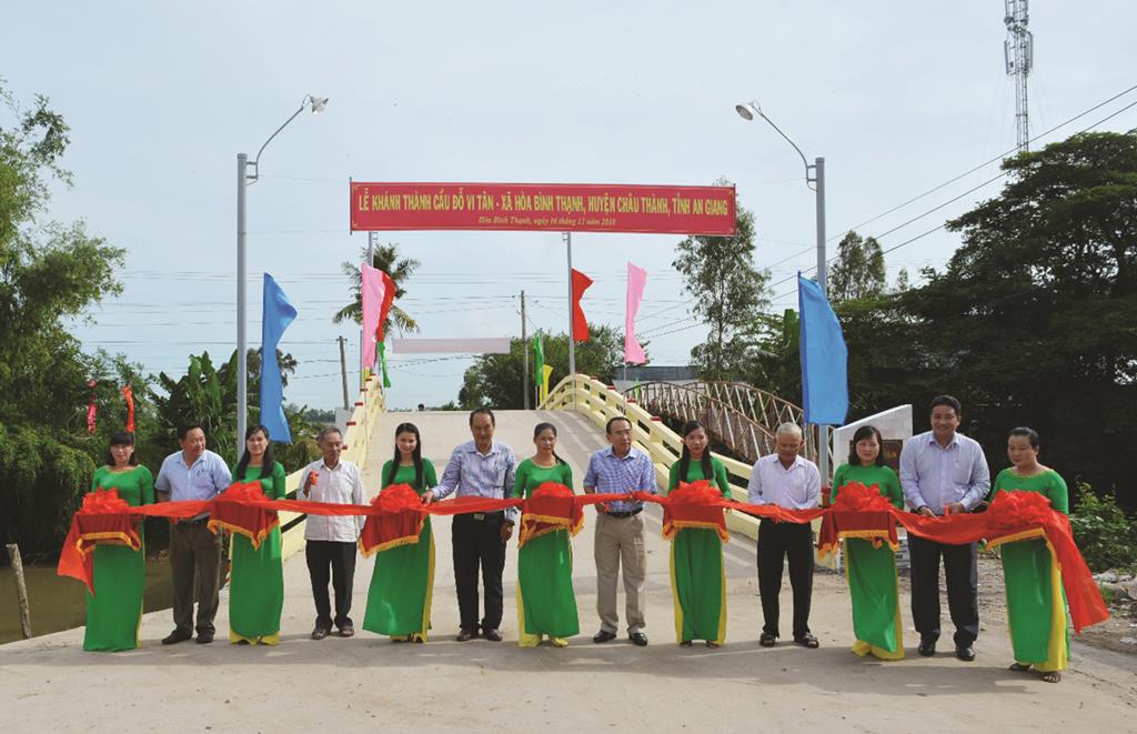 Đổi thay ở xã Hòa Bình Thạnh
