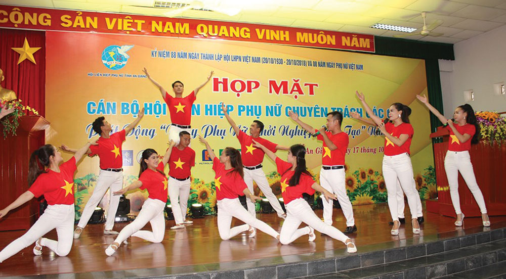 Phát triển văn hóa đáp ứng yêu cầu thực tiễn