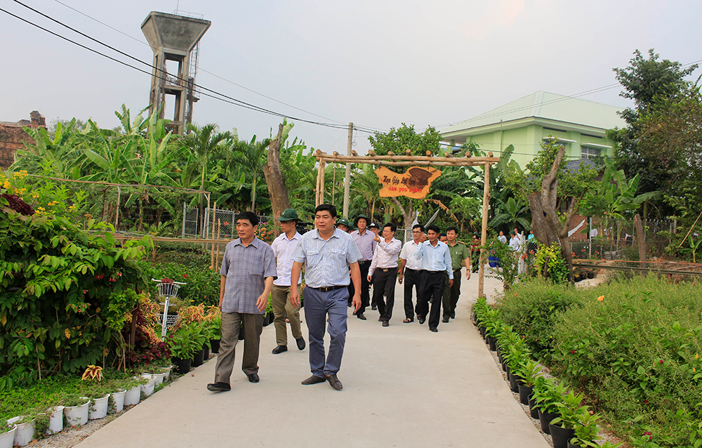 Đoàn công tác liên ngành Trung ương thẩm tra hồ sơ đề nghị công nhận Long Xuyên hoàn thành nhiệm vụ xây dựng nông thôn mới