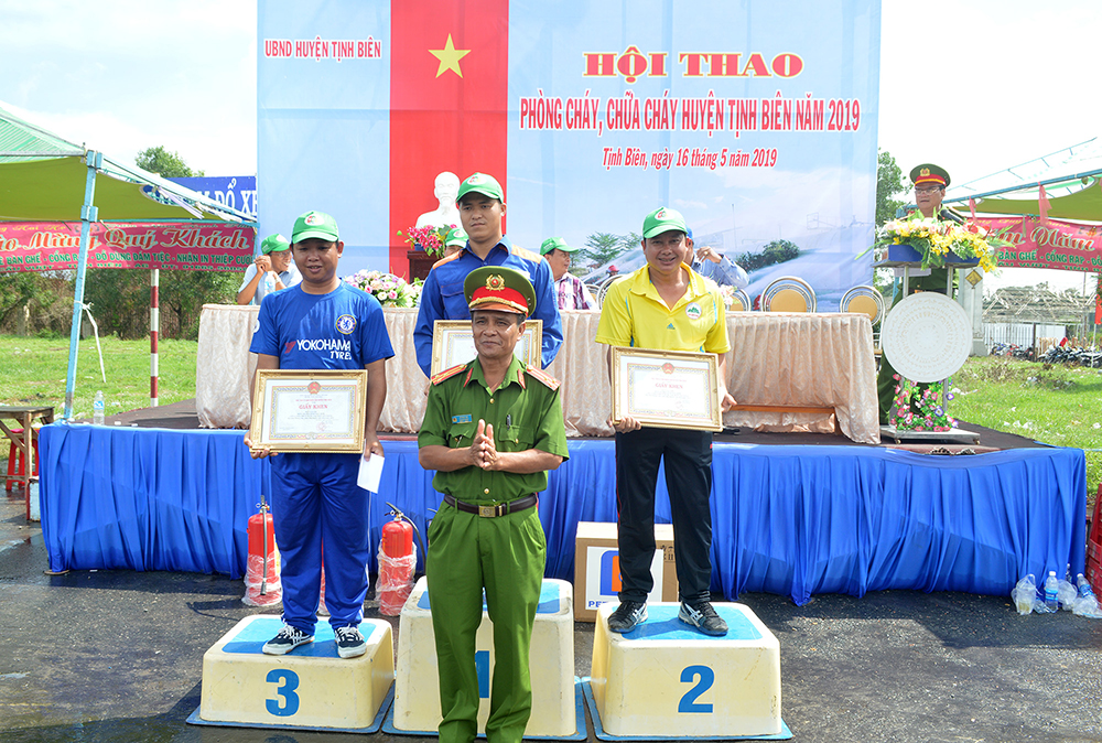 Công ty TNHH MTV Xăng dầu An Giang đoạt hạng nhất Hội thao PCCC huyện Tịnh Biên năm 2019