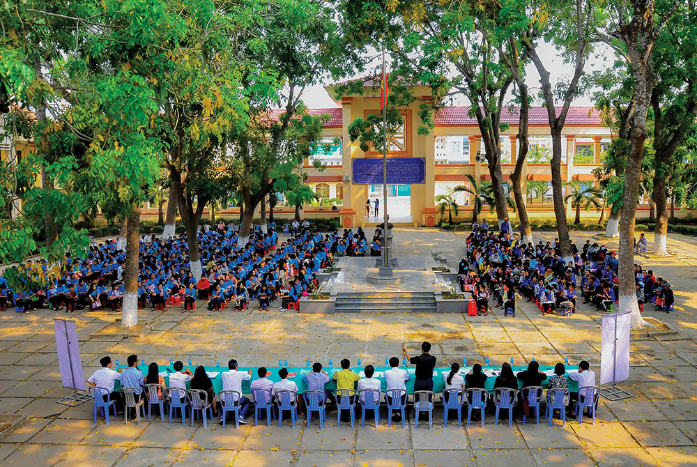 Quang cảnh buổi tư vấn tuyển sinh, hướng nghiệp năm 2019 của Trường Đại học An Giang tại Trường THPT Chuyên Thủ Khoa Nghĩa (TP. Châu Đốc)
