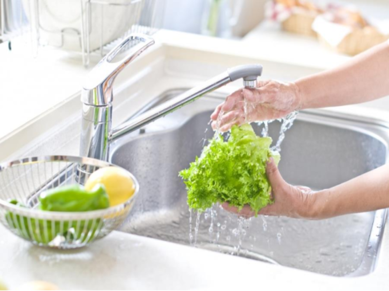 Bạn đã rửa rau củ quả đúng cách?