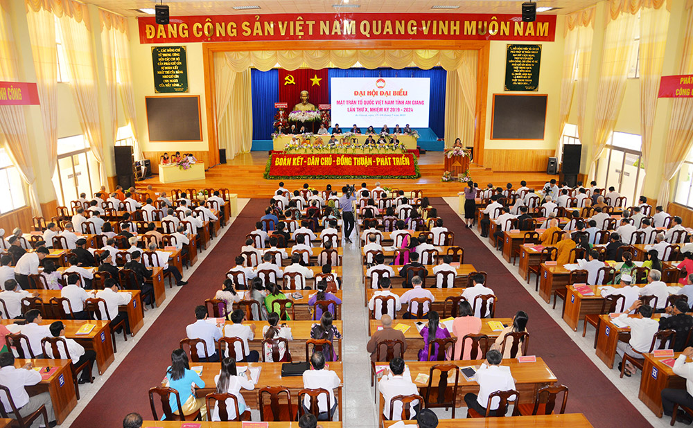 Quang cảnh Đại hội đại biểu MTTQVN tỉnh lần thứ X (nhiệm kỳ 2019-2024)