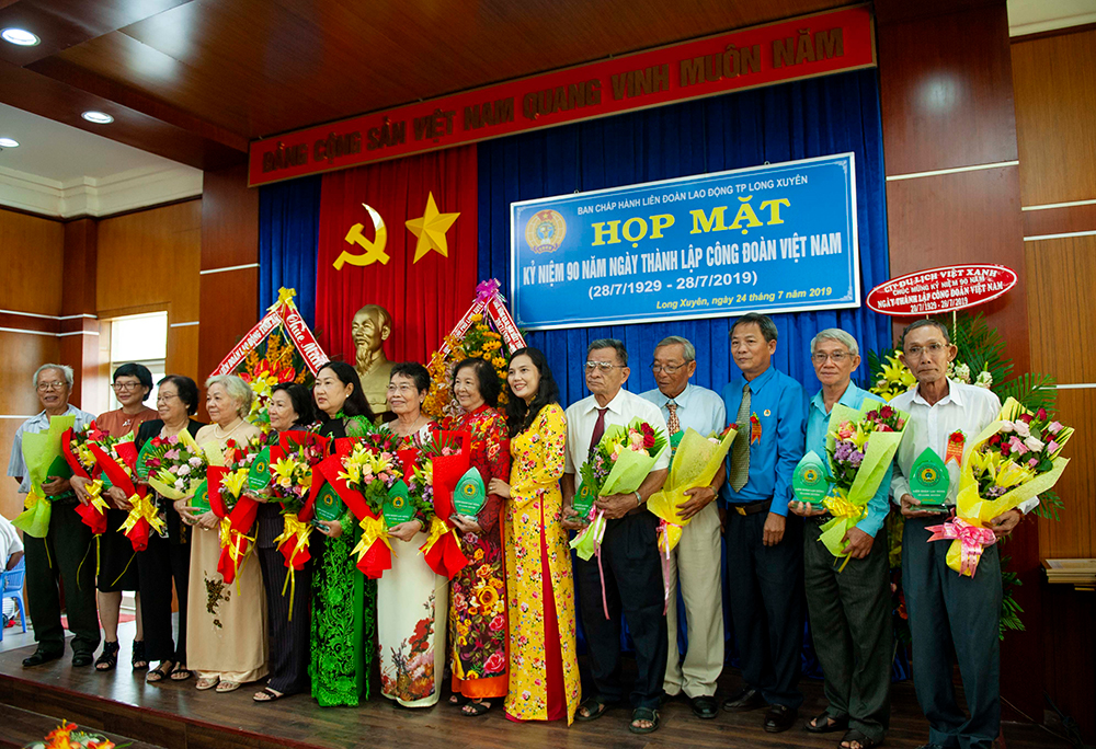 Nhiều hoạt động chào mừng kỷ niệm 90 năm ngày thành lập Công đoàn Việt Nam (28-7-1929- 28-7-2019)