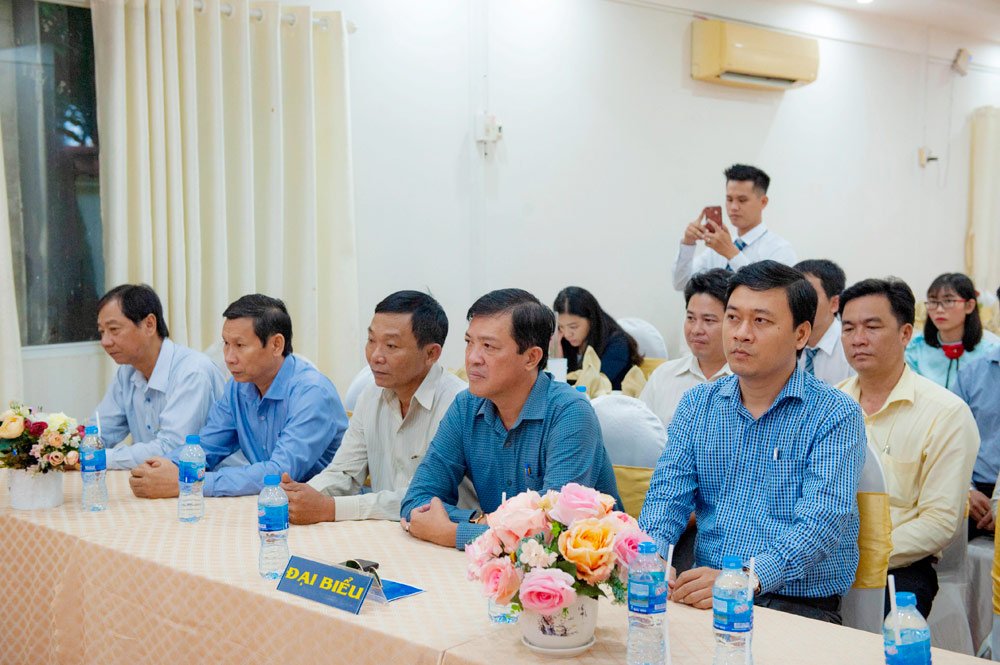 Thành lập Trường Trung cấp Hồng Hà TP. Cần Thơ phân hiệu An Giang