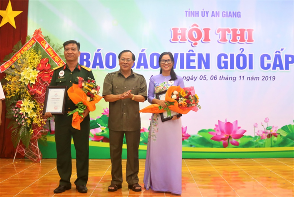 Hội thi báo cáo viên giỏi cấp tỉnh năm 2019: Báo cáo viên Nguyễn Phú Khương xuất sắc đạt giải Nhất