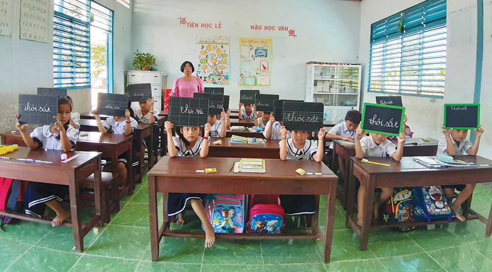 Từng bước nâng cao chất lượng giáo dục, đáp ứng yêu cầu đổi mới Từng bước nâng cao chất lượng giáo dục, đáp ứng yêu cầu đổi mới