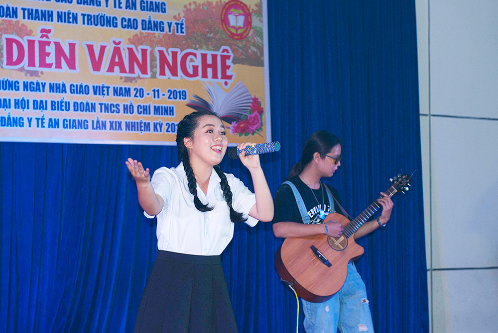 Đoàn Trường Cao đẳng Y tế An Giang tổ chức Hội diễn văn nghệ chào mừng ngày Nhà giáo Việt Nam