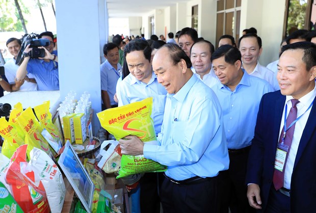 Thủ tướng: Đất nước cần lớp nông dân đổi mới, có kiến thức khoa học
