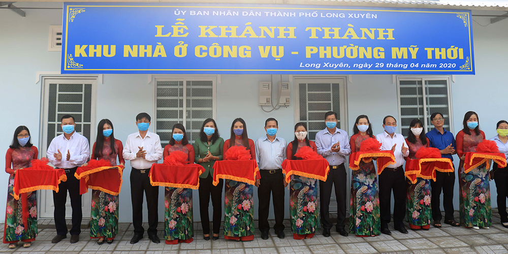 TP. Long Xuyên khánh thành 2 khu nhà ở công vụ