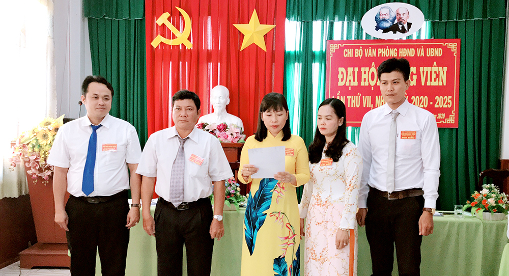 Đại hội Chi bộ Văn phòng HĐND và UBND huyện An Phú
