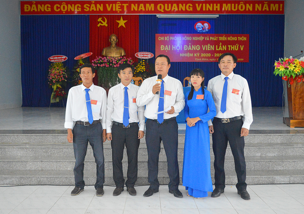 Đại hội Chi bộ Phòng Nông nghiệp và Phát triển Nông thôn huyện Tịnh Biên (nhiệm kỳ 2020-2025) thành công tốt đẹp