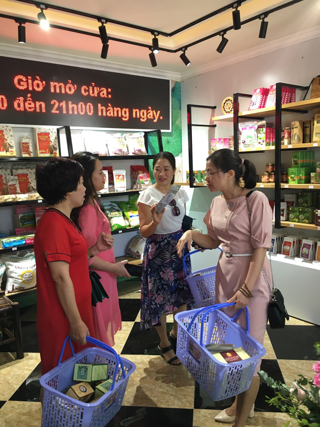 Ra mắt Trung tâm Giới thiệu Trưng bày Đặc sản và Du lịch Đồng Tháp