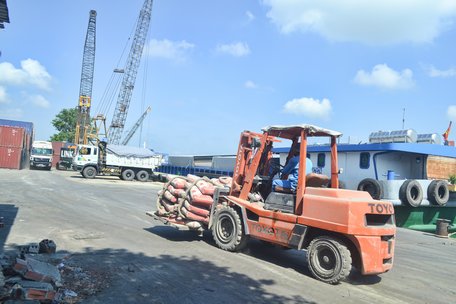 Phòng chống dịch bệnh, đảm bảo phát triển kinh tế- xã hội