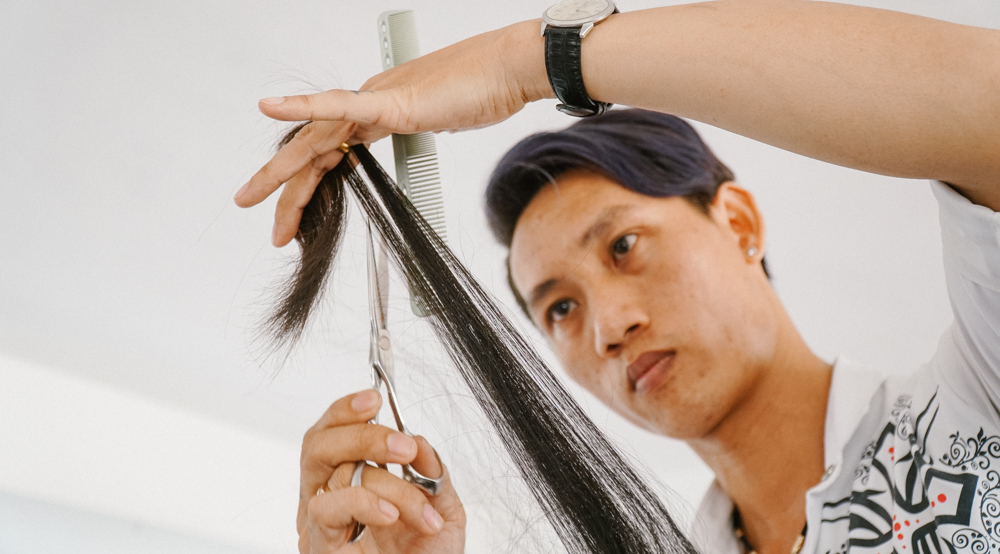 Hớt tóc miễn phí cho học sinh