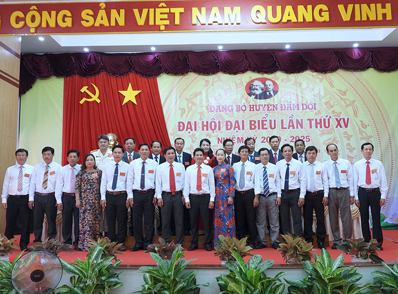 Trực tiếp bầu Bí thư Cấp ủy huyện ở Cà Mau