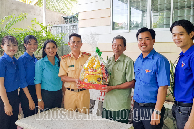 “Tháng 7 tri ân” của tuổi trẻ Sóc Trăng