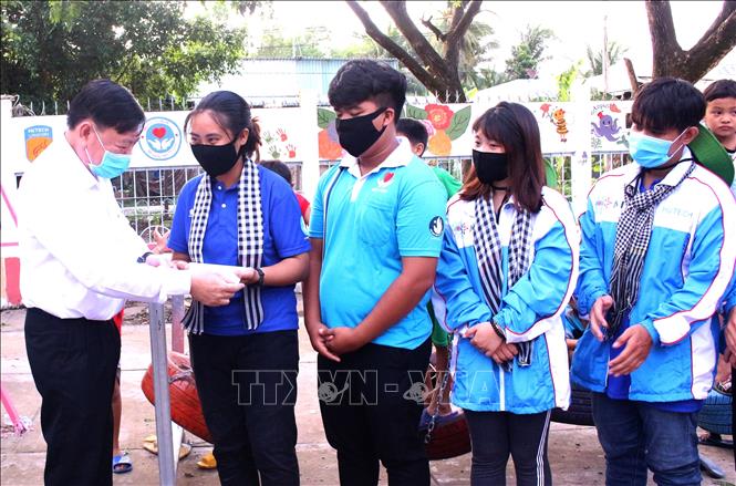 Vĩnh Long: Phát huy sự xung kích của tuổi trẻ trong hoạt động tình nguyện