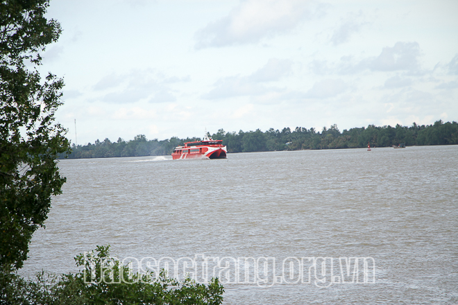 Những lo âu của người dân cù lao trên sông Hậu