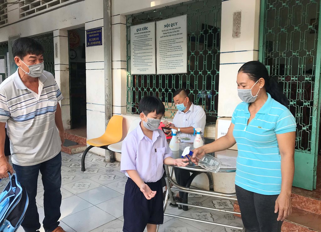 Ngày đầu tiên đến lớp