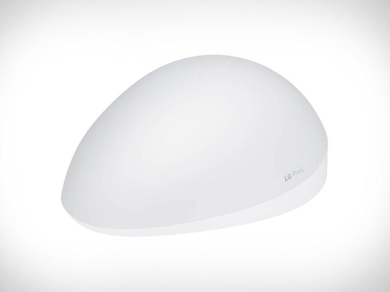 Hãng LG phát triển mũ bảo hiểm đặc trị rụng tóc