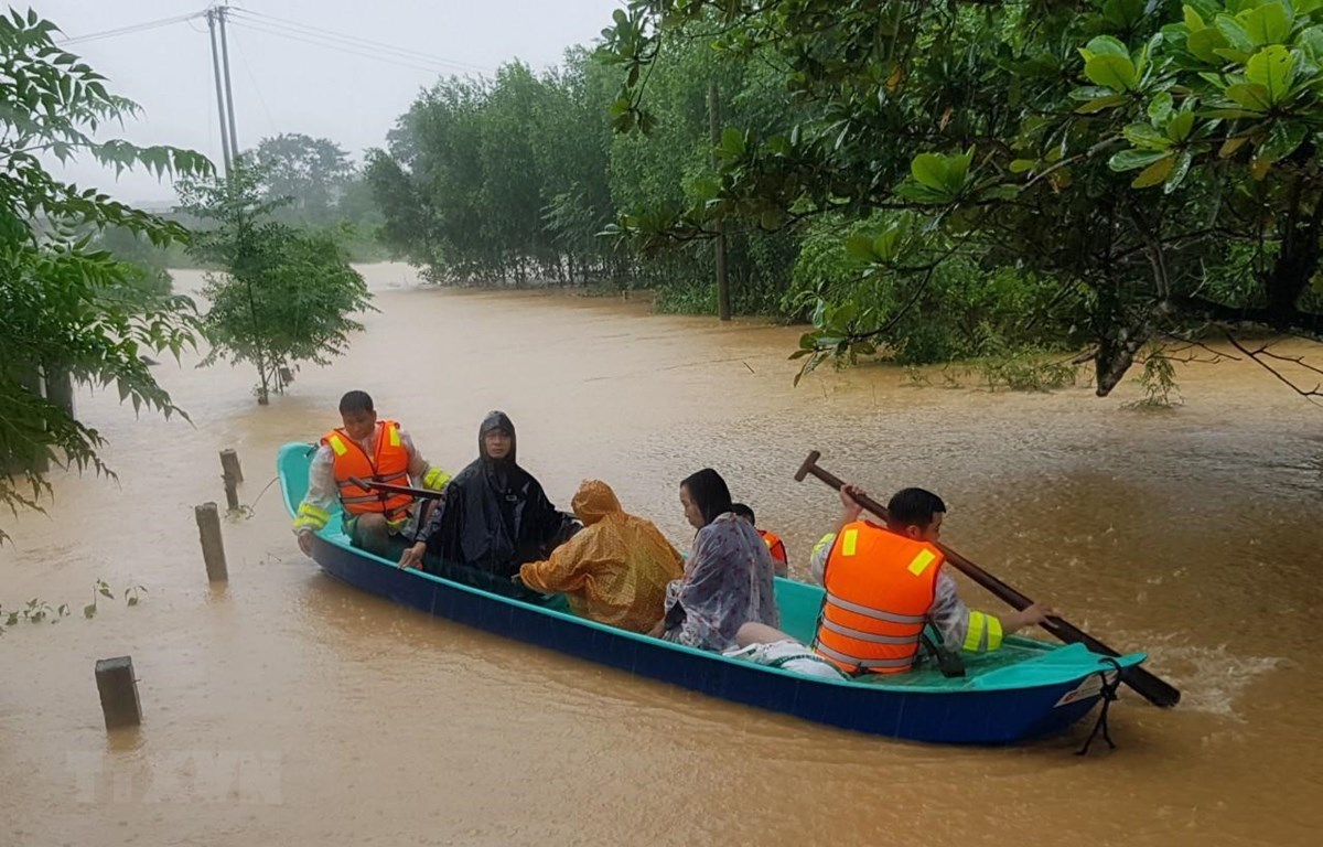Trung Bộ tiếp tục có mưa to đến rất to, nguy cơ xảy ra lũ quét, sạt lở