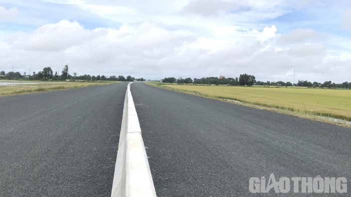 Huy động tối đa nguồn lực để hoàn thành tuyến Lộ Tẻ-Rạch Sỏi đúng tiến độ