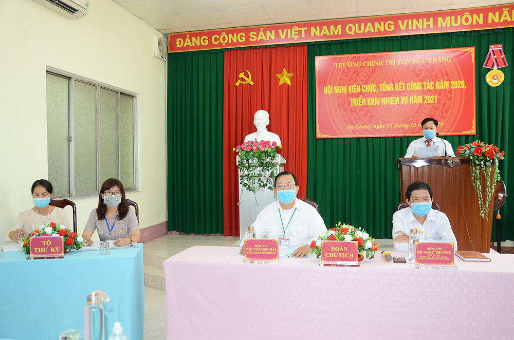 Trường Chính trị Tôn Đức Thắng tổng kết công tác năm 2020
