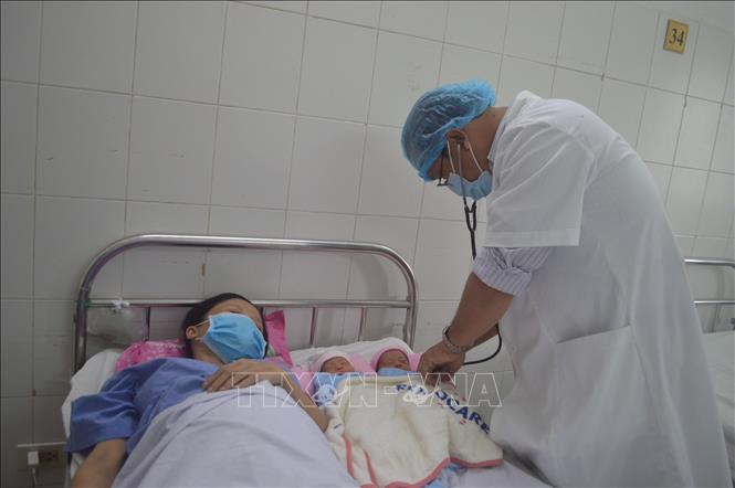 Cần Thơ: Sản phụ mang thai đôi bị biến chứng dây rốn bám màng hiếm gặp