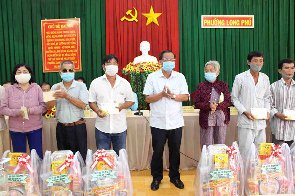 Biên giới vào xuân