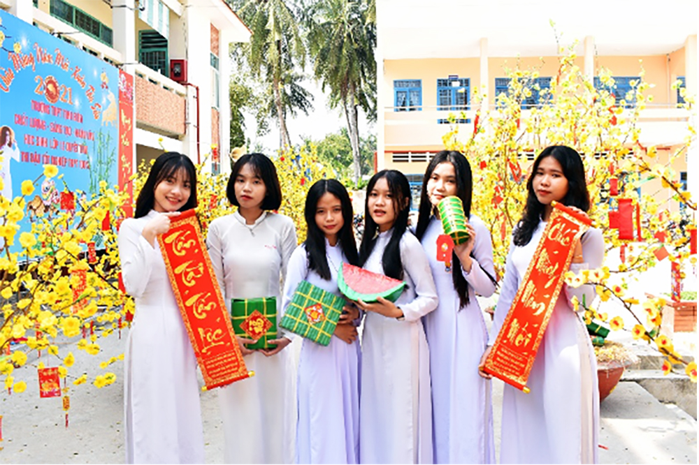 Sáng tạo không gian xuân cho trường học