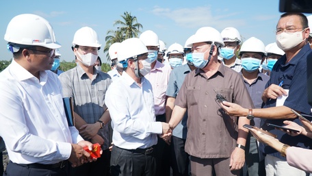 Công trình đường cao tốc Mỹ Thuận- Cần Thơ giai đoạn 1 và cầu Mỹ Thuận 2: "Phải đúng tiến độ, bà con ĐBSCL rất mong mỏi"