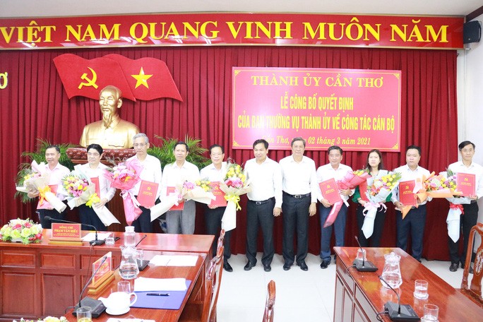 Cần Thơ: Luân chuyển, điều động hàng loạt cán bộ