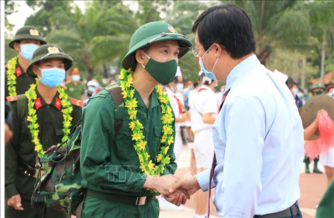 Quân khu 9 giao, nhận quân an toàn