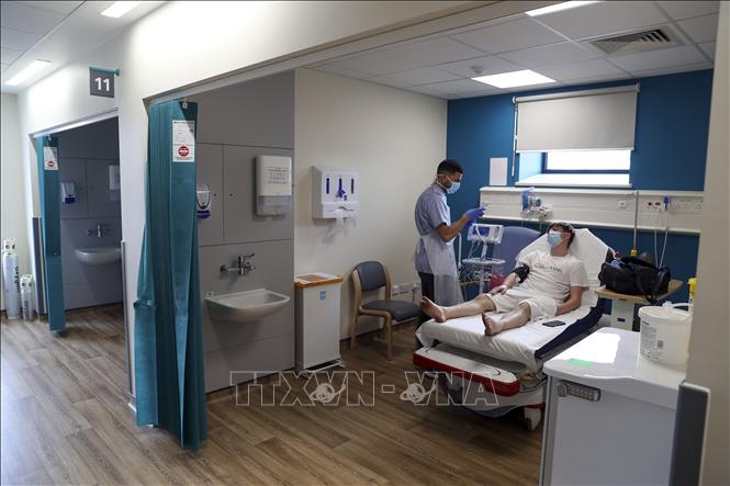Biến thể virus ở Brazil phơi bày lỗ hổng kiểm dịch tại Anh