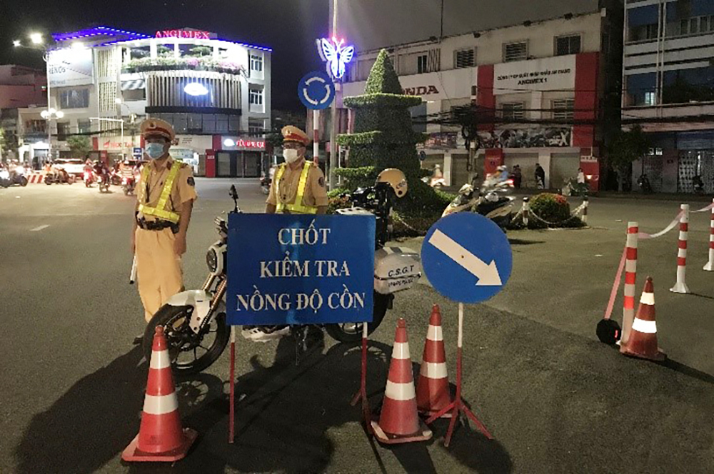 An Giang tăng cường kiểm tra nồng độ cồn khi tham gia giao thông