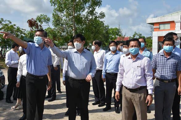 Bộ trưởng Y tế: Chủ động kiểm soát, không luống cuống khi xảy ra dịch Covid-19