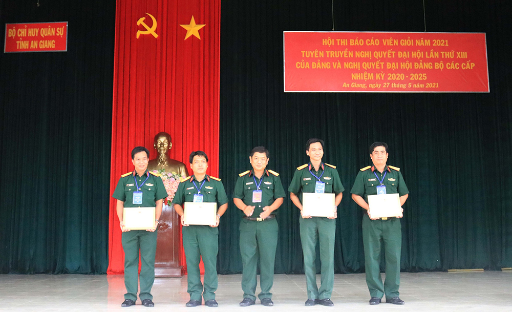 Hội thi Báo cáo viên giỏi năm 2021 tuyên truyền Nghị quyết Đại hội lần thứ XIII của Đảng và Nghị quyết Đại hội Đảng bộ các cấp, nhiệm kỳ 2020-2025