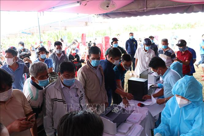 Bến Tre khẩn trương triển khai test nhanh người đến, về từ ngoài tỉnh